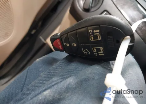 2016 Dodge Grand Caravan Sxt z USA, uszkodzony, nr VIN 2C4RDGCG7GR318131